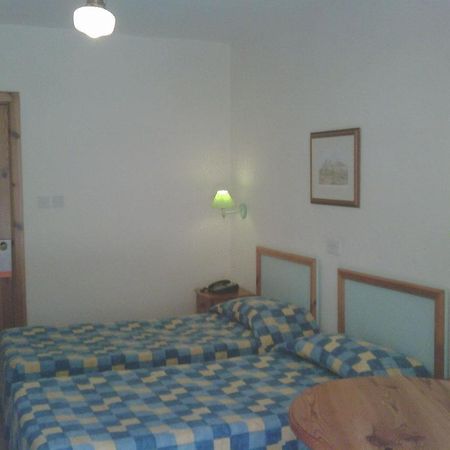 The Mediterranea Hotel & Suites St. Paul's Bay Oda fotoğraf